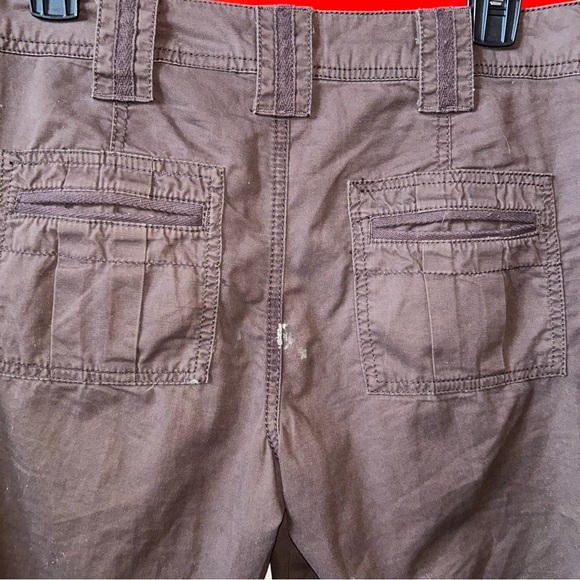 Brown cargo shorts waist size 34 inches - Picture 4 of 4